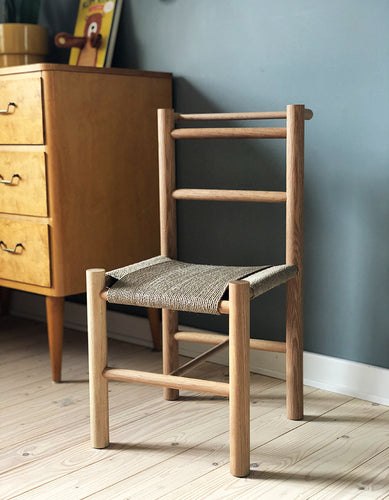Barnstol LB19 | Dansk Design | Tillverkad för hand
